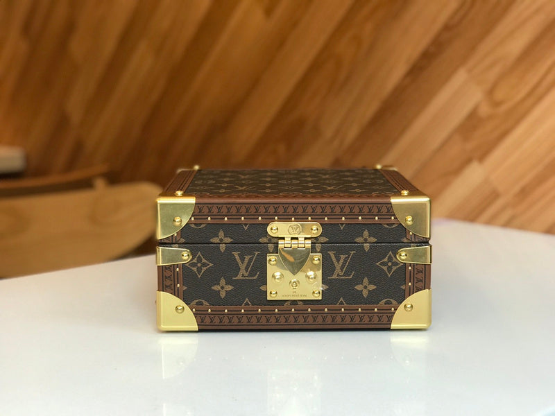 LOV - Luxurious Totes - 1064