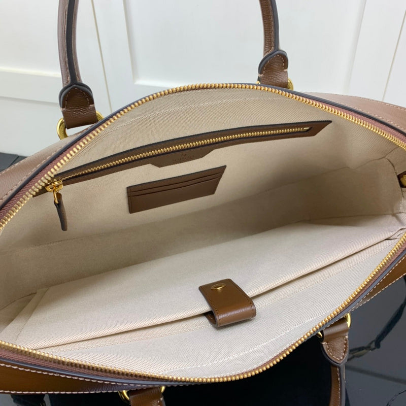 GUI - Luxurious Totes - 1129