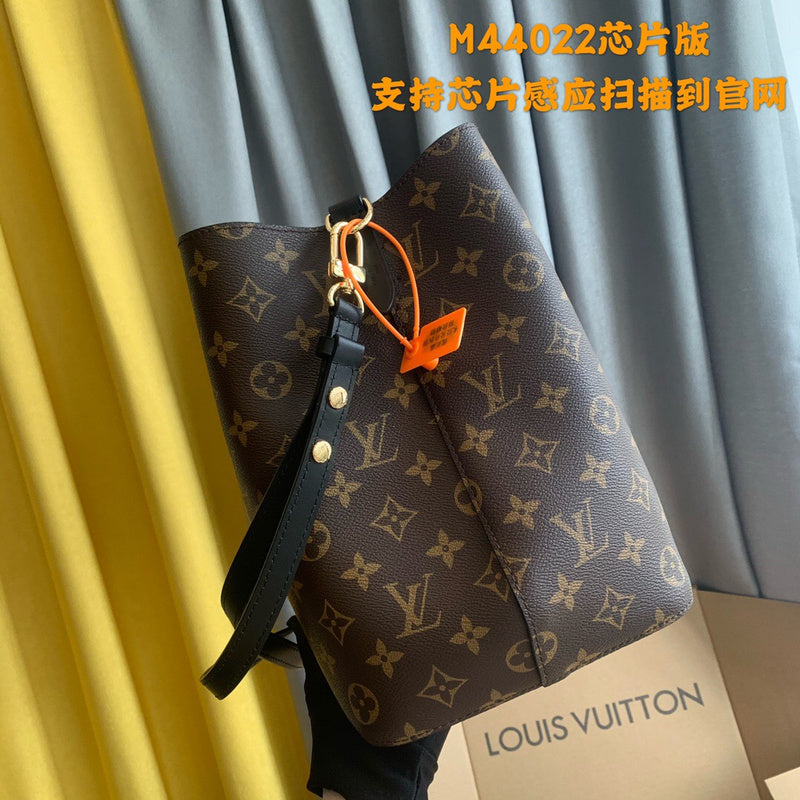 Luxurious Totes - Latest - 3572