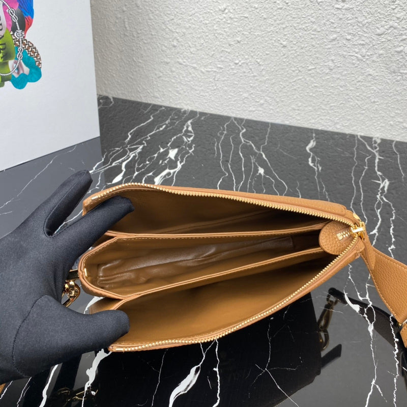 PDA - Luxurious Totes - 060