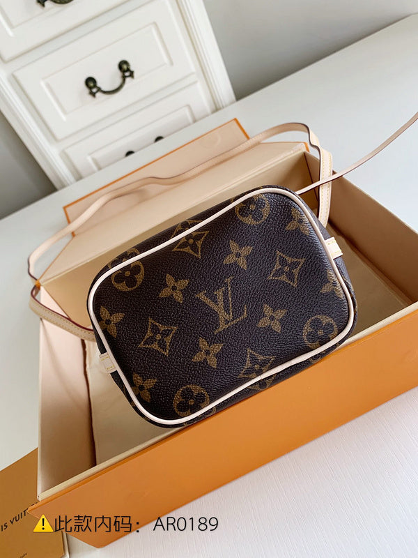 Luxurious Totes - Latest - 9758