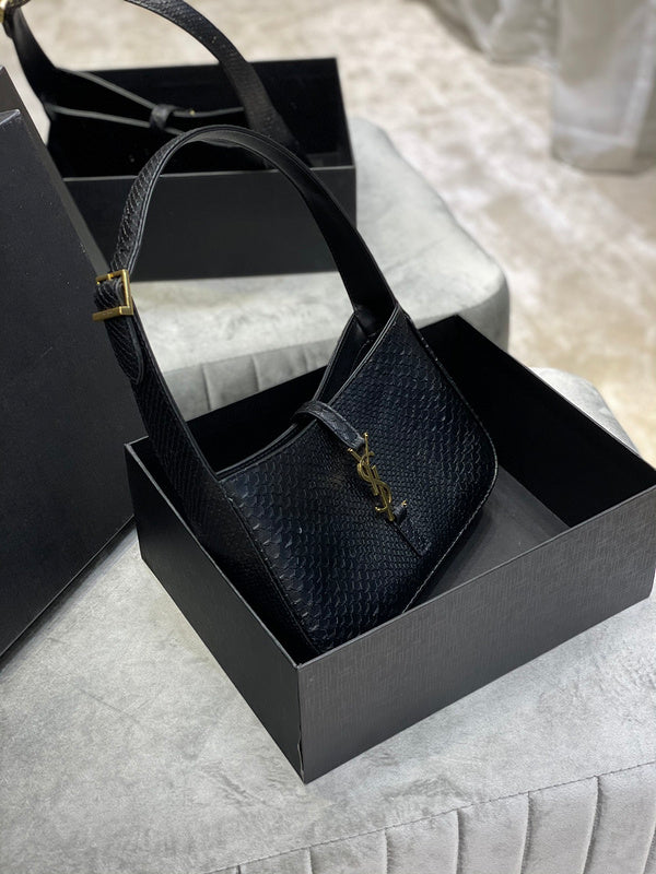 Luxurious Totes - Latest - 8342