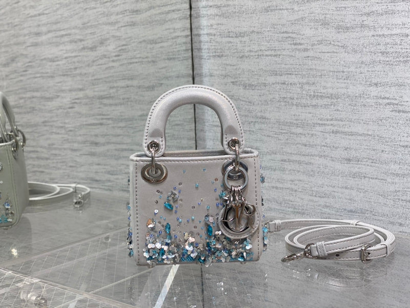 Luxurious Totes - Latest - 6397