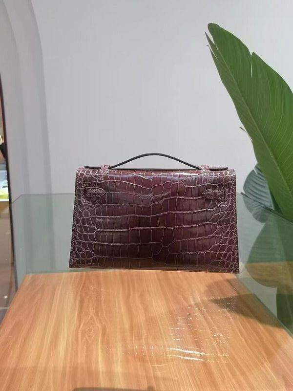 HMS - Luxurious Totes - 017