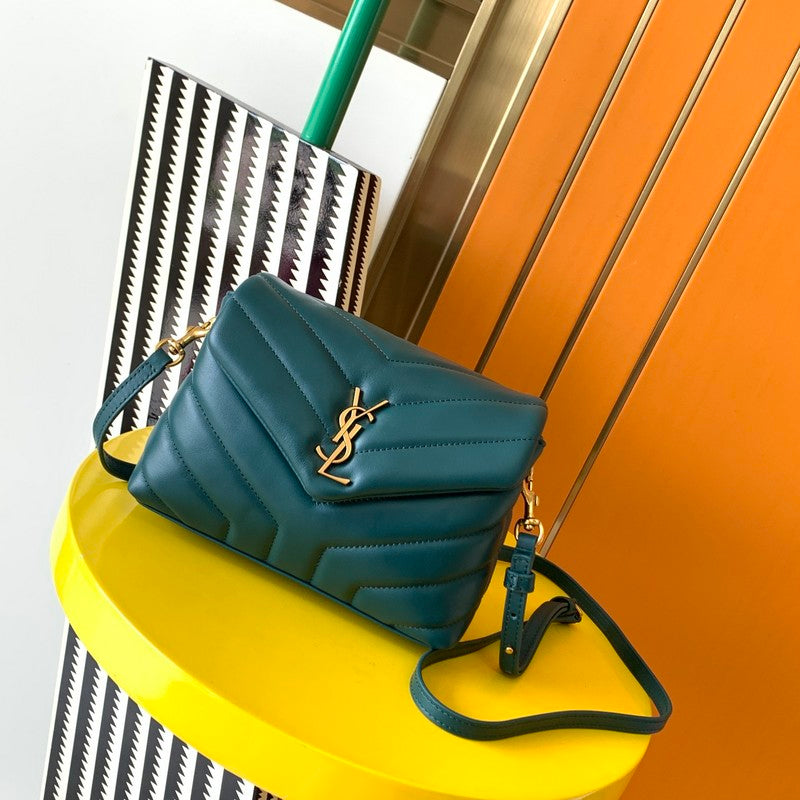 Luxurious Totes - Latest - 8004