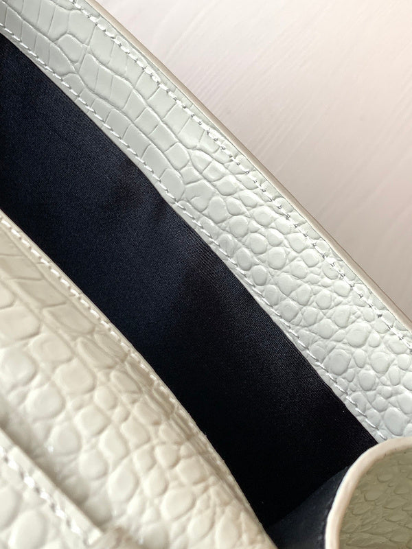 Luxurious Totes - Latest - 8632