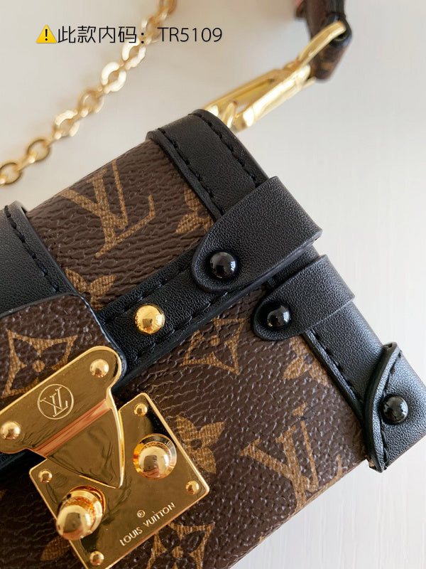 Luxurious Totes - Latest - 2432