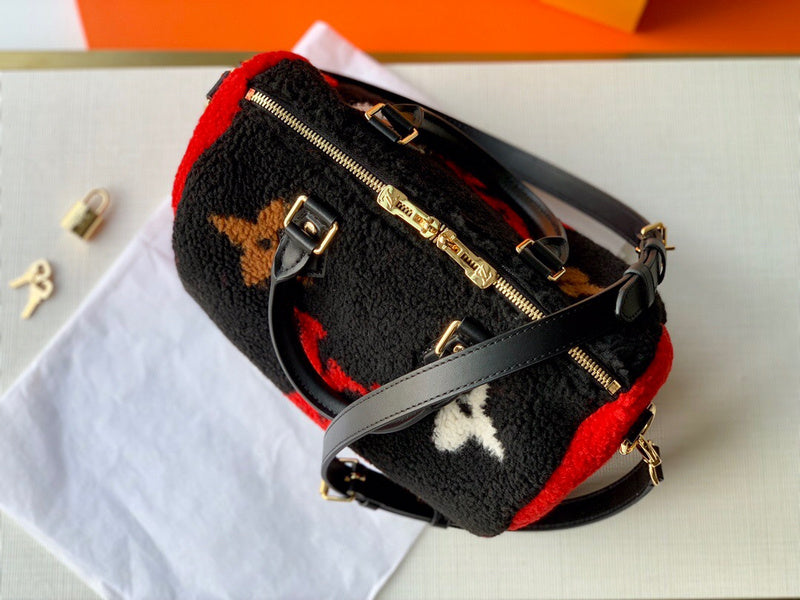 Luxurious Totes - Latest - 9674