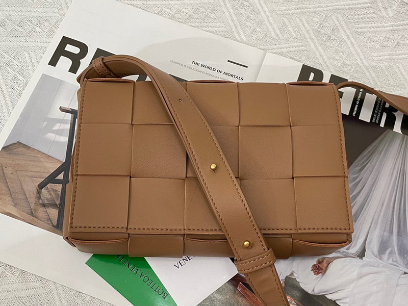 Luxurious-Totes - BV Bags - 2402