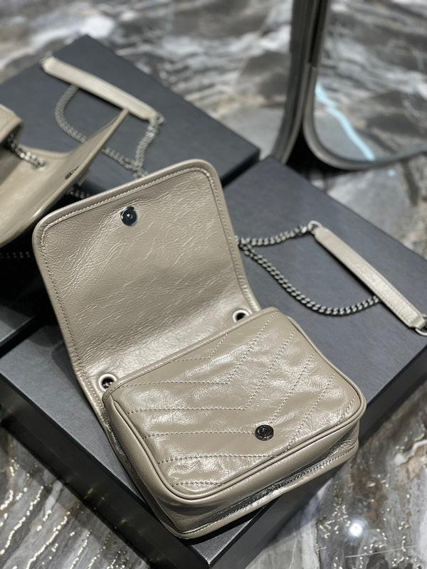 Luxurious Totes - Latest - 8385