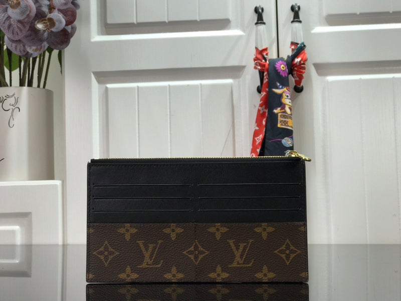 LOV - Luxurious Totes - 2427