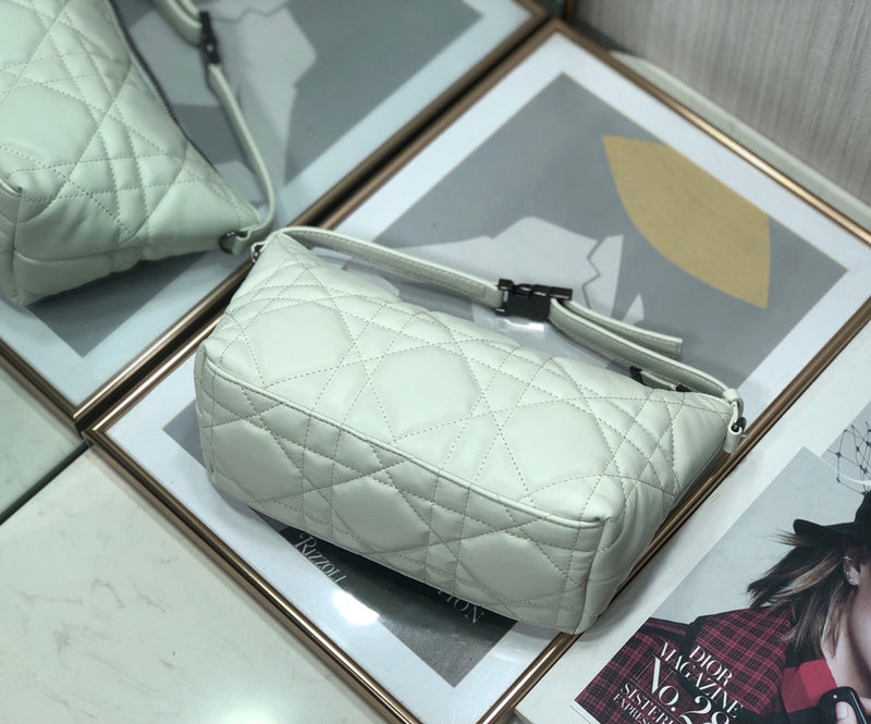 Luxurious Totes - Latest - 6444
