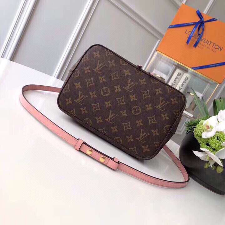 Luxurious Totes - Latest - 1619