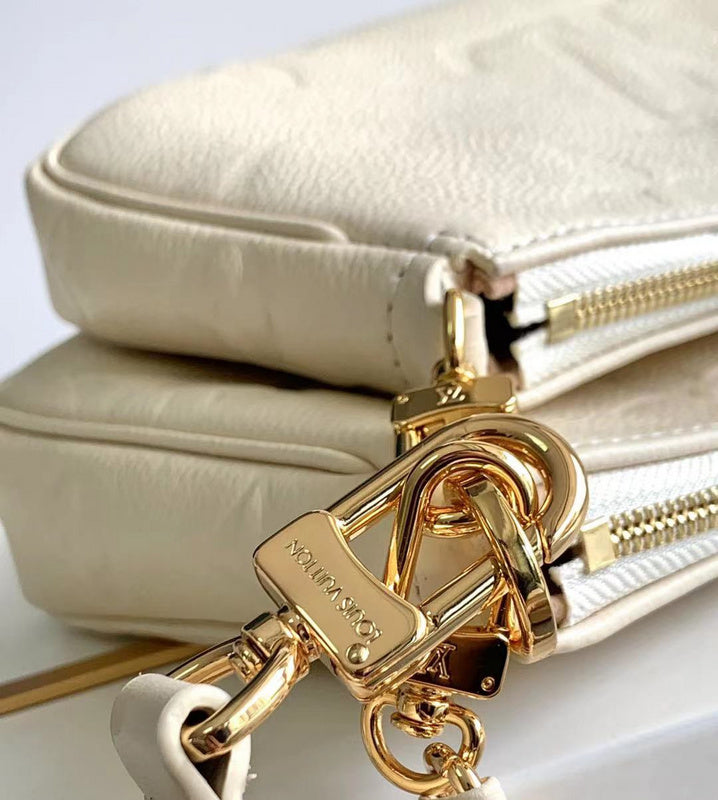 LOV - Luxurious Totes - 1302