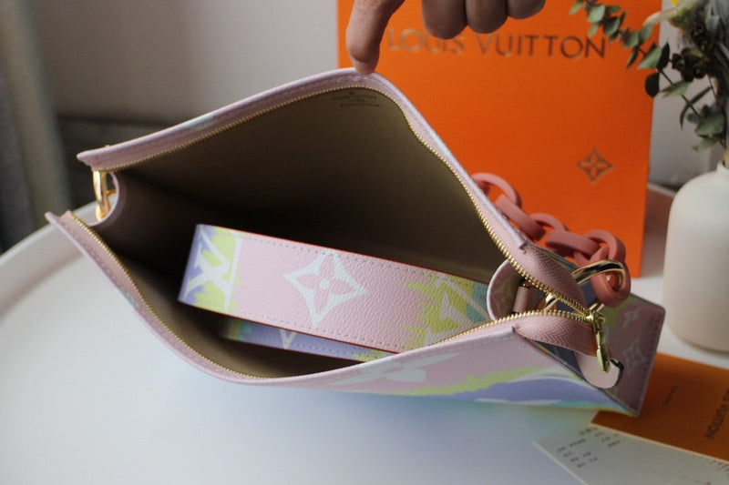 LOV - Luxurious Totes - 2655