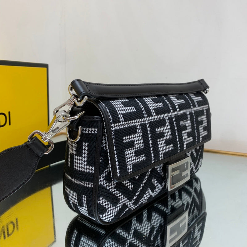 Luxurious Totes - Latest - 11371