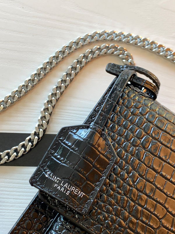 Luxurious Totes - Latest - 8879