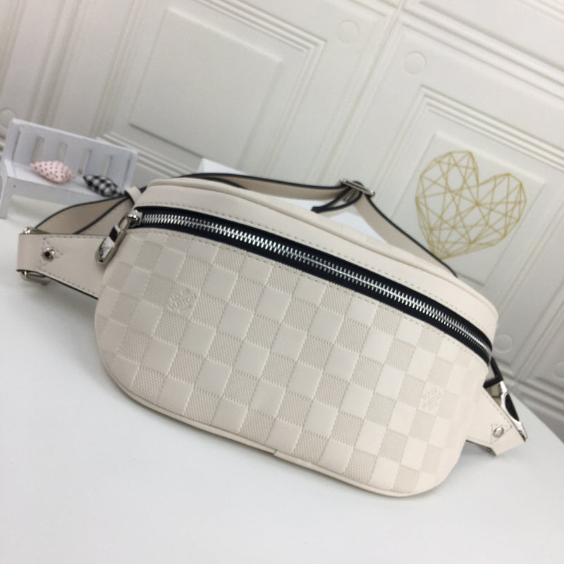 LOV - Luxurious Totes - 2366