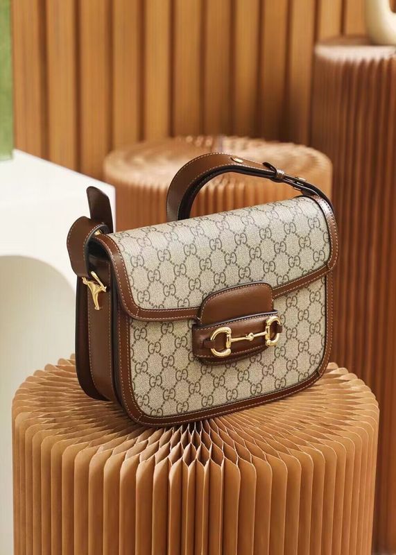 GUI - Luxurious Totes - 008