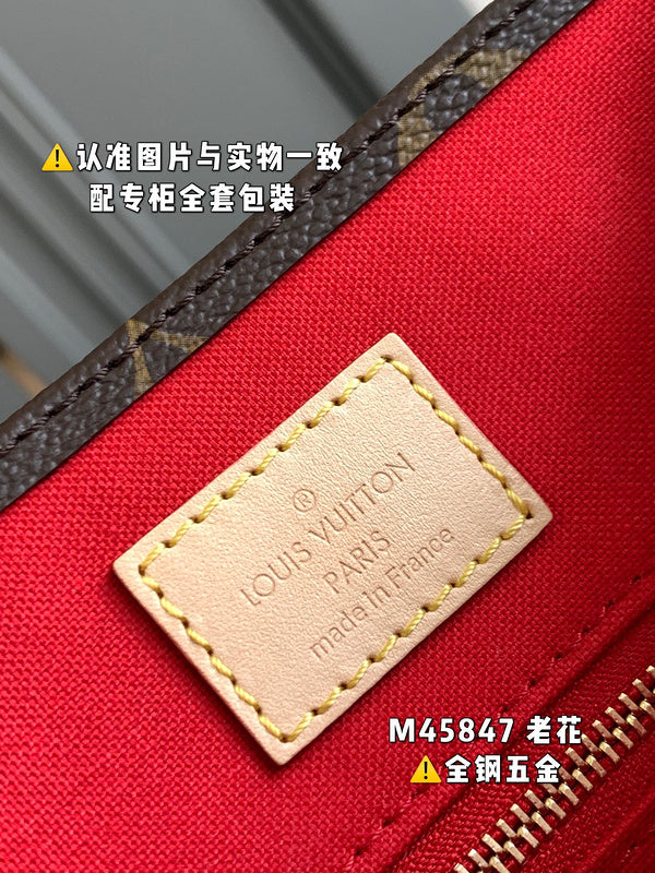 LOV - Luxurious Totes - 1703