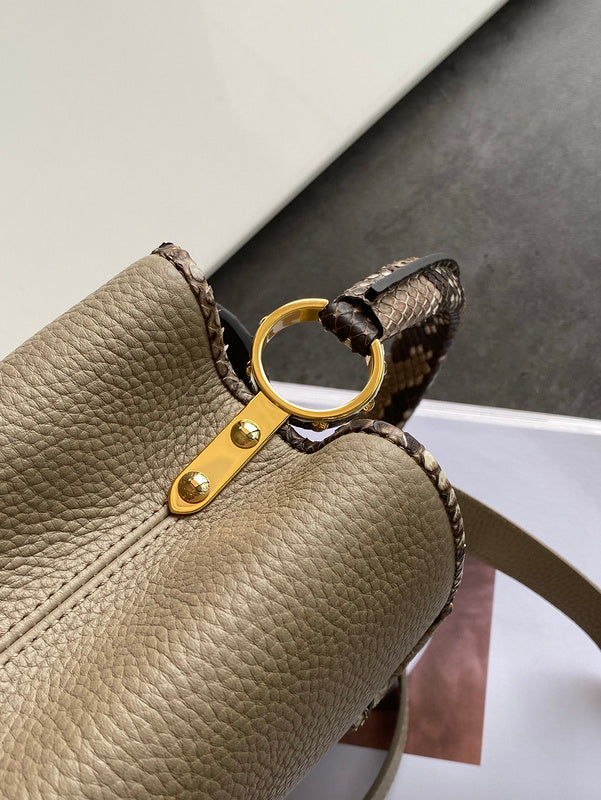 LOV - Luxurious Totes - 2199