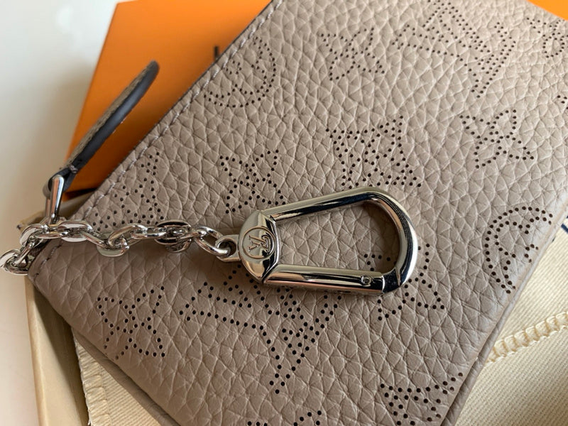 Luxurious Totes - Latest - 825