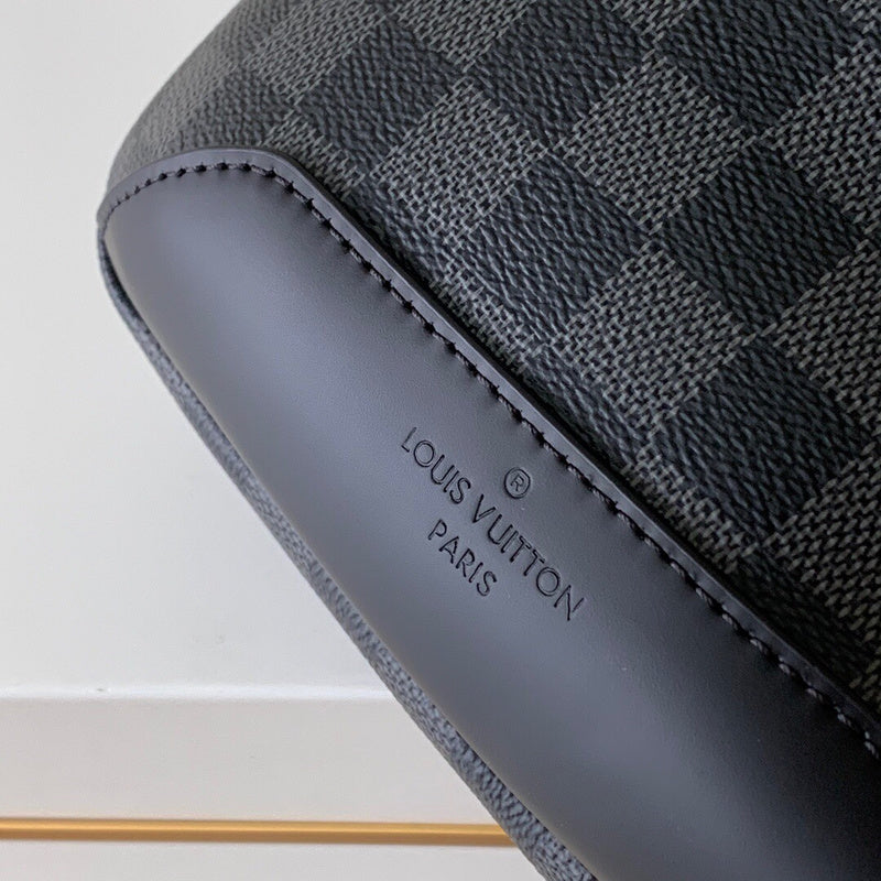 LOV - Luxurious Totes - 946