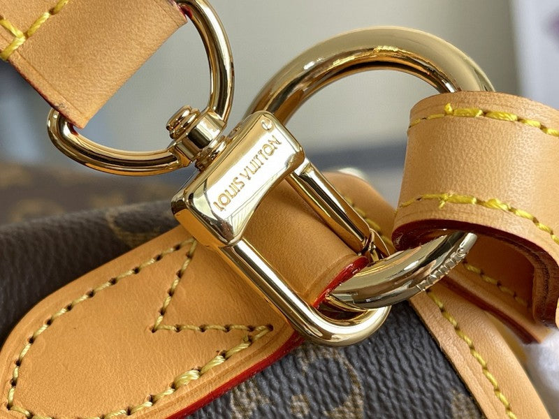 LOV - Luxurious Totes - 2076