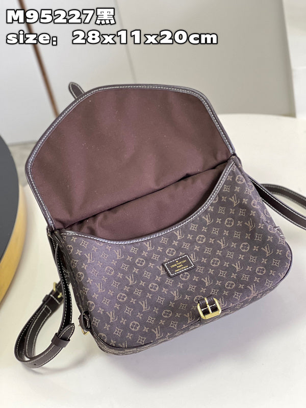 LOV - Luxurious Totes - 764