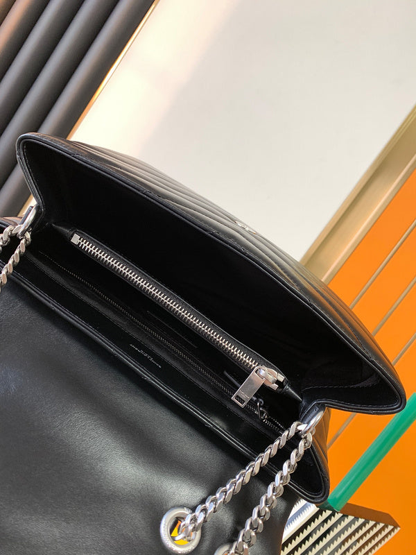 Luxurious Totes - Latest - 8570