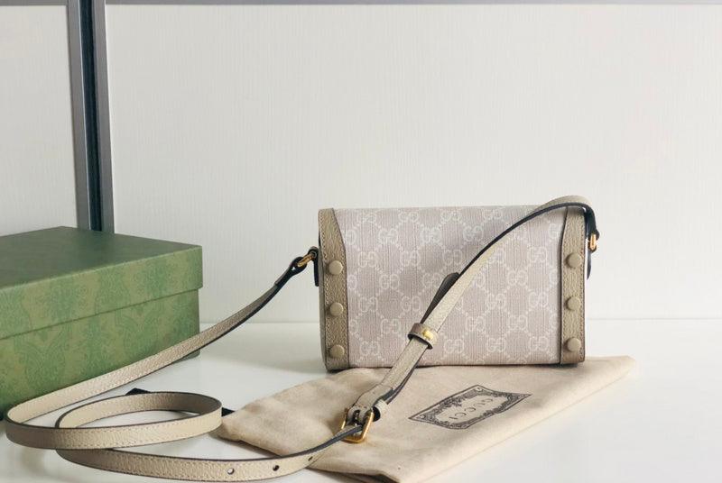GUI - Luxurious Totes - 1076