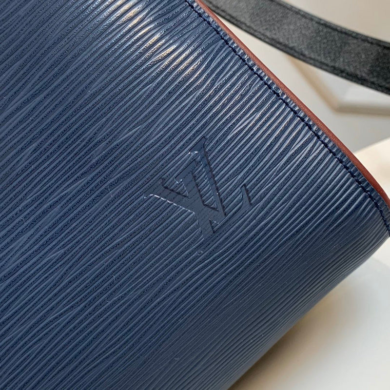 LOV - Luxurious Totes - 424