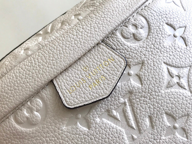 LOV - Luxurious Totes - 2443