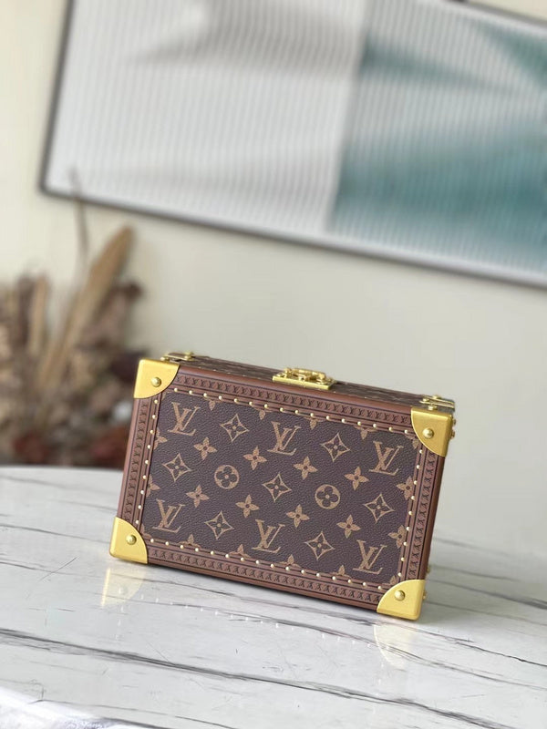 LOV - Luxurious Totes - 1041