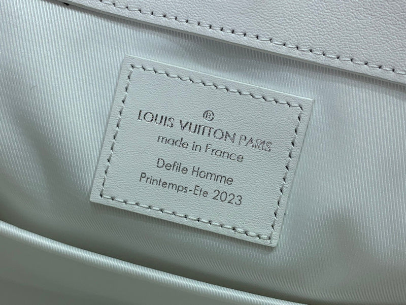 LOV - Luxurious Totes - 105