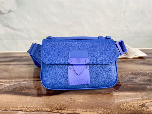 LOV - Luxurious Totes - 2293