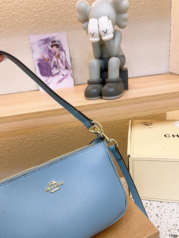 Luxurious Totes - CCH2 Bags - 022