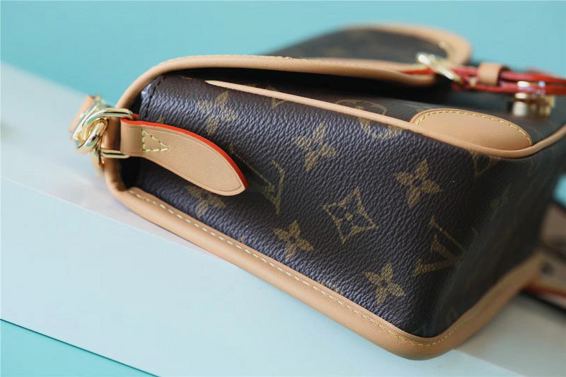 Lux-Totes - LOV Bags - 1080