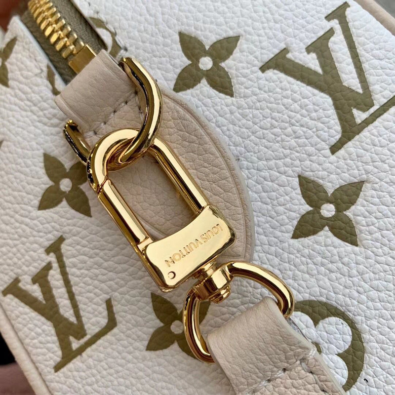 LOV - Luxurious Totes - 1744