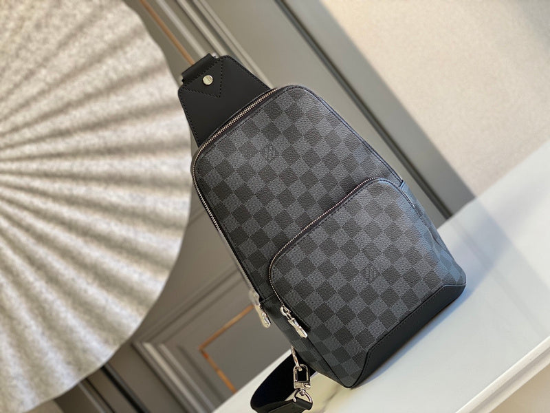 LOV - Luxurious Totes - 1832