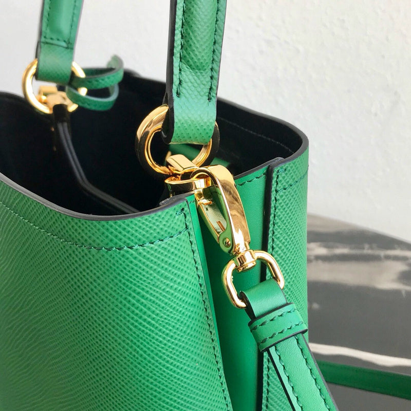 Luxurious Totes - Latest - 4656