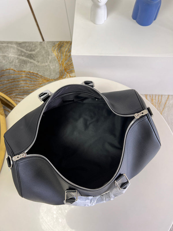 LOV - Luxurious Totes - 724