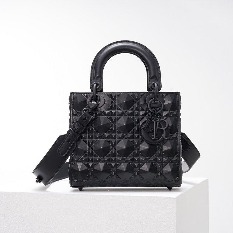 Luxurious Totes - Latest - 6483