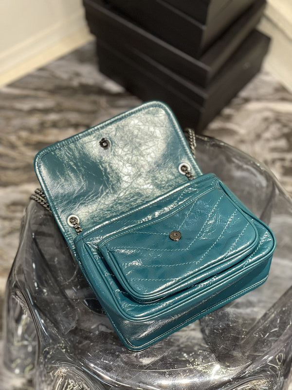 Luxurious Totes - Latest - 8737