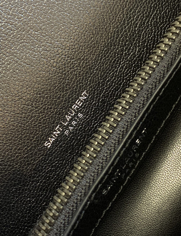 Luxurious Totes - Latest - 8848