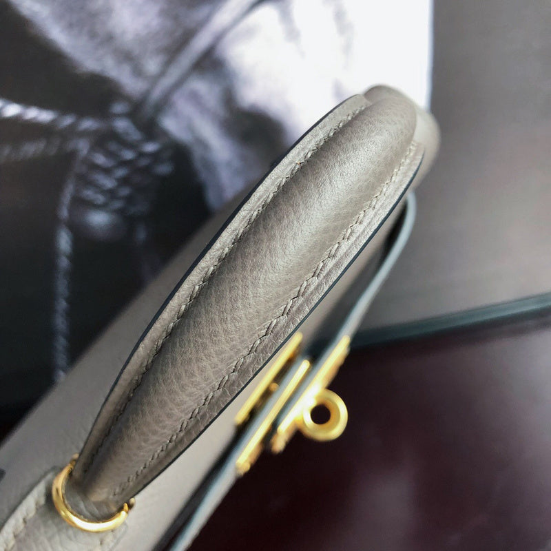 Luxurious Totes - Latest - 6890
