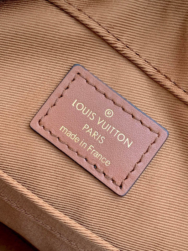 Luxurious Totes - Latest - 1400