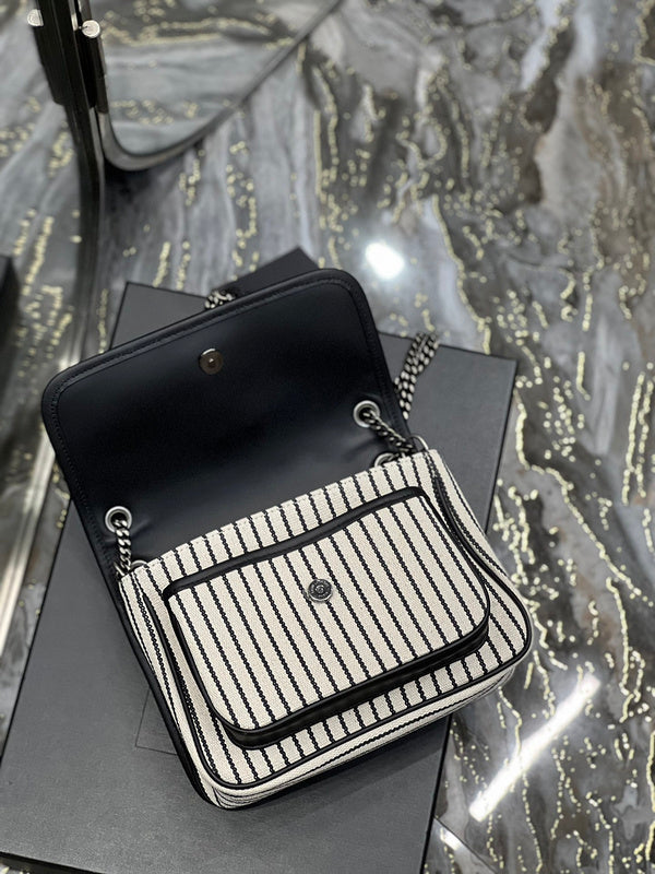 Luxurious Totes - Latest - 8113