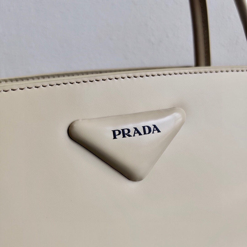 Luxurious Totes - Latest - 4710