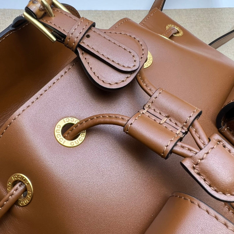 GUI - Luxurious Totes - 704